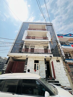 2 BHK Builder Floor For Sale in Khajoori Khas