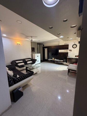 Living Room in 3.5 BHK Apartment at Satellite – for Rent