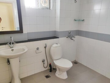 Bathroom in 3 BHK Builder Floor at Vatika City-Sovereign, Sector 49 – for Rent