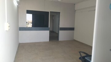 Room in  Office Space at Thaltej – for Rent
