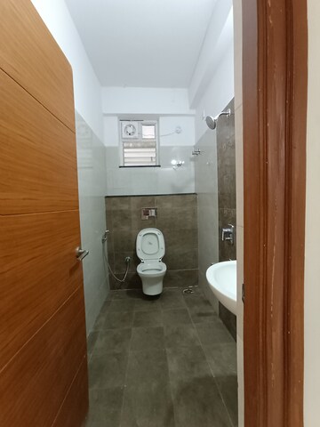 Bathroom in 3 BHK Apartment at Kondapur – for Rent