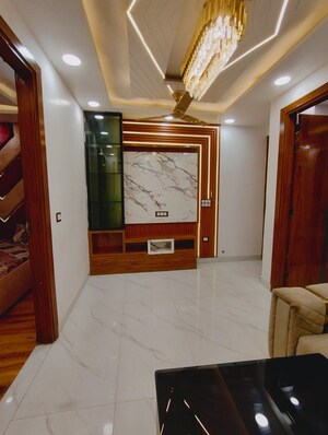 Furnished Amenities in 2 BHK Builder Floor at Om Vihar – for Sale