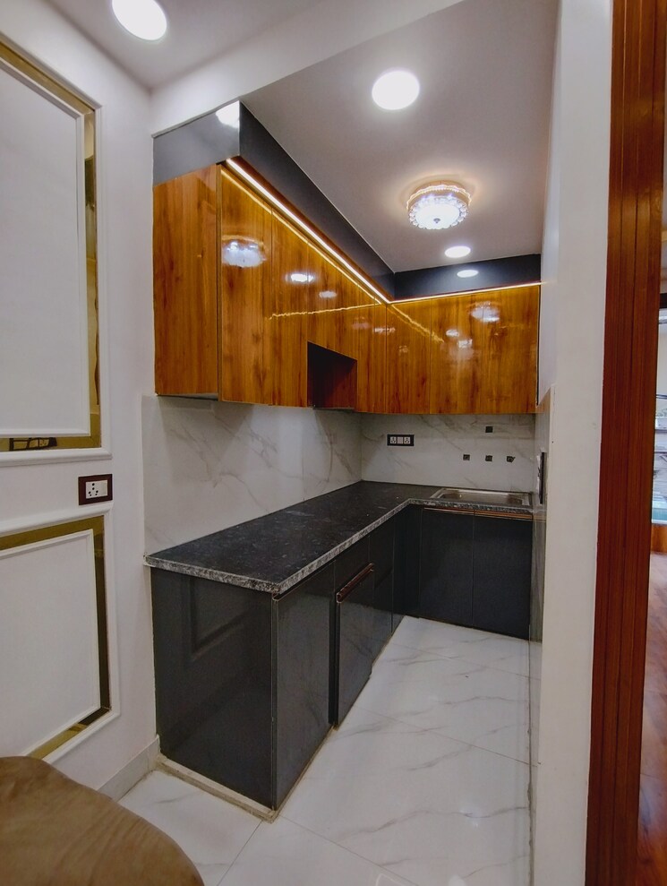 Kitchen, om vihar 2 Bedroom 600 Sq.Ft. Builder Floor In Om Vihar Delhi 8392257