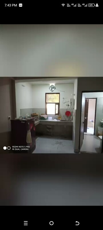 Kitchen in 1.5 BHK Builder Floor at Delta Ii Greater Noida – for Rent