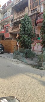 2.5 BHK + Study Room 250 Sq.Mt. Independent House in RWA Apartments Sector 19