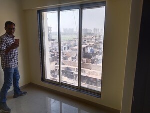 Room in 1 BHK Apartment at Kurla West – for Sale