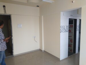 Room in 1 BHK Apartment at Kurla West – for Sale