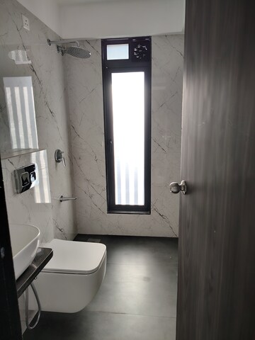 Bathroom in 3 BHK Apartment at DLH Dawn, Santacruz West – for Sale