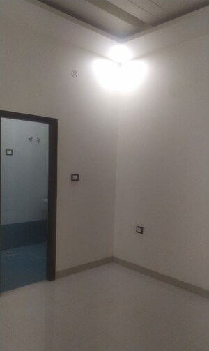 Room in 3 BHK Independent House at Kamta – for Sale