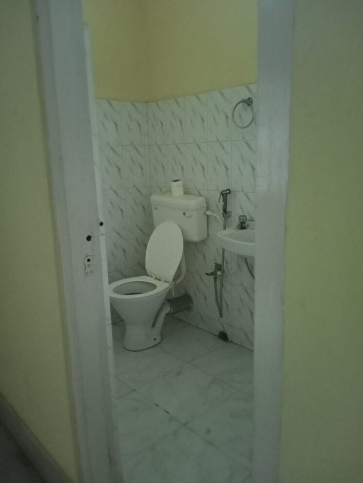 Bathroom, dispur 5 Bedroom 2500 Sq.Ft. Independent House In Dispur Guwahati 8392406