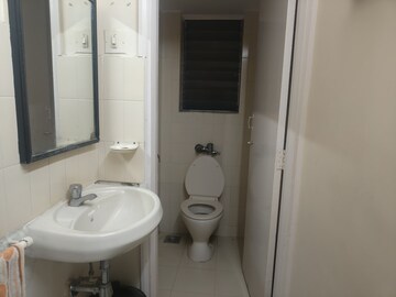 Attached Bathroom in 2 BHK Apartment at Mittal Phoenix Tower, Lower Parel – for Rent