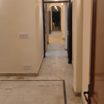 Building Lobby in 3 BHK Builder Floor at Malviya Nagar – for Rent