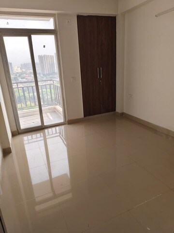Room in 3 BHK Apartment at Nimbus The Hyde park, Sector 78 – for Rent