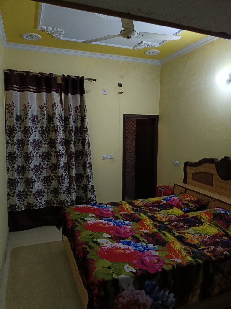 Bedroom, dhakoli village 6 Bedroom 1000 Sq.Ft. Independent House In Dhakoli Village Zirakpur 8392488
