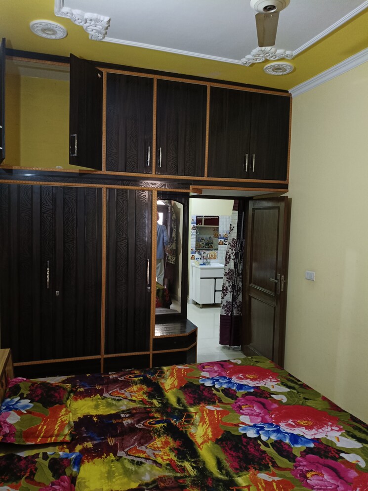 Bedroom, dhakoli village 6 Bedroom 1000 Sq.Ft. Independent House In Dhakoli Village Zirakpur 8392488