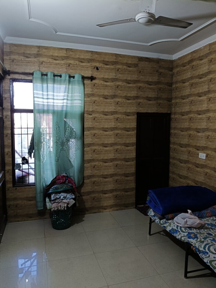  Parking, dhakoli village 2 Bedroom 1400 Sq.Ft. Builder Floor In Dhakoli Village Zirakpur 8392499