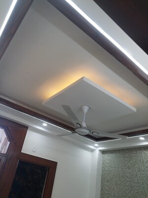 Furnished Amenities in 2 BHK Builder Floor at Vaishali Sector 4 – for Sale