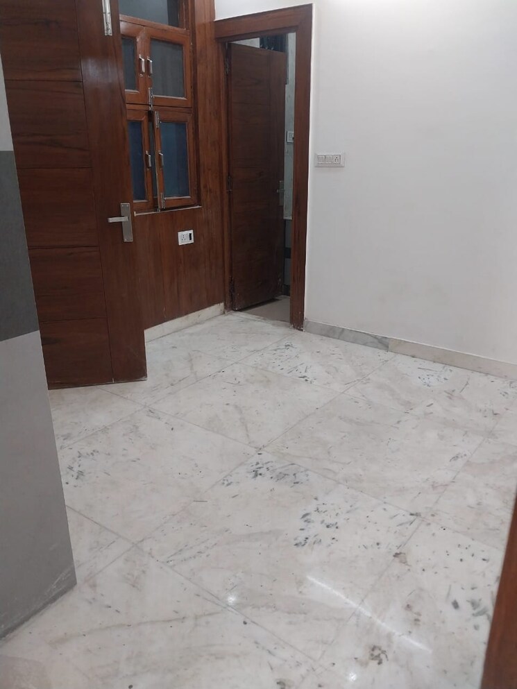 Room, vaishali sector 4 2 Bedroom 850 Sq.Ft. Builder Floor In Vaishali Sector 4 Ghaziabad 8392512