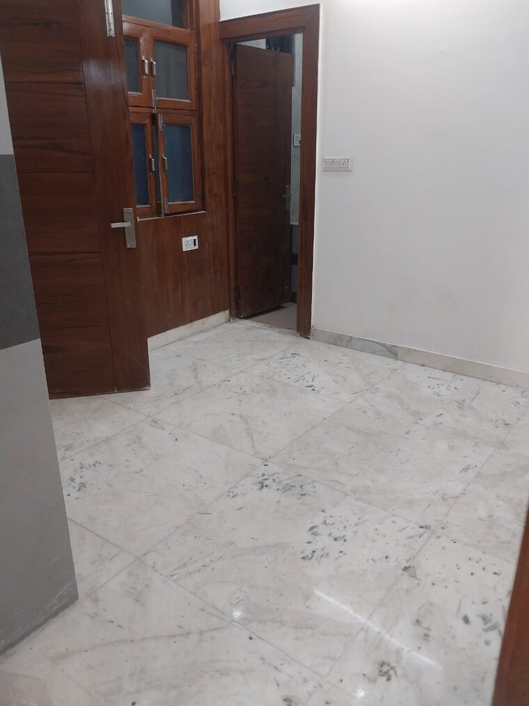 Room, vaishali sector 4 2 Bedroom 850 Sq.Ft. Builder Floor In Vaishali Sector 4 Ghaziabad 8392512