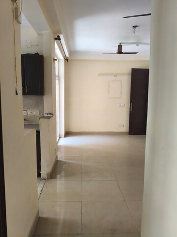 Bathroom in 2 BHK Apartment at Amrapali Silicon City, Sector 76 – for Rent