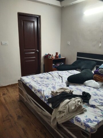 Bedroom in 2 BHK Apartment at Amrapali Silicon City, Sector 76 – for Rent