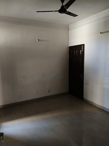 Room in 4 BHK Apartment at New Generation Maple Apartments, Dhakoli Village – for Sale