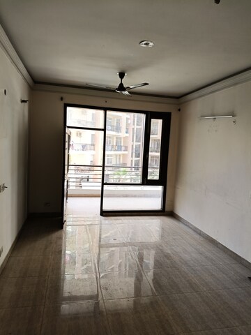 Room in 4 BHK Apartment at New Generation Maple Apartments, Dhakoli Village – for Sale