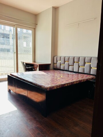 Bedroom in 2 BHK Apartment at Supertech Cape Town, Sector 74 – for Rent