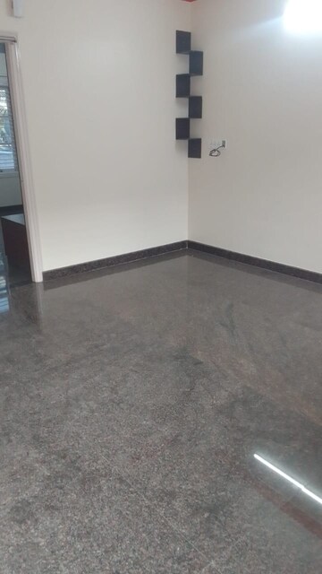 Room in 1 BHK Builder Floor at Koramangala – for Rent