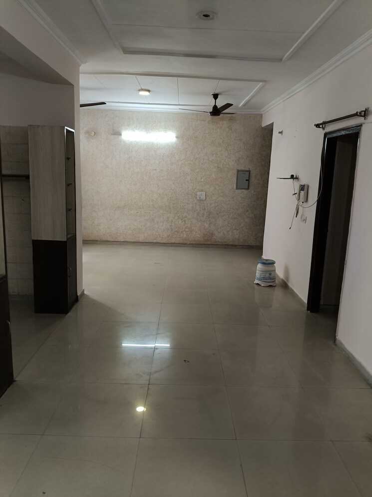 Room, peer mucchalla 2 Bedroom 1400 Sq.Ft. Apartment In Peer Mucchalla Zirakpur 8392534