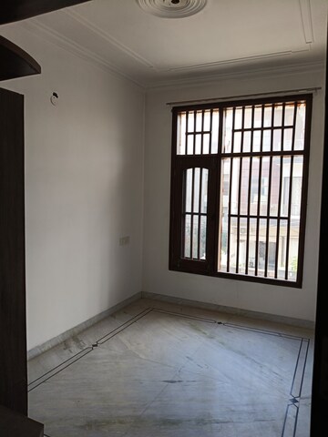 Room in 3 BHK Builder Floor at MS Enclave Zirakpur, Dhakoli Village – for Rent