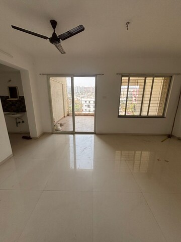 Room in 2 BHK Apartment at Dreams Rhythm, Bavdhan – for Rent
