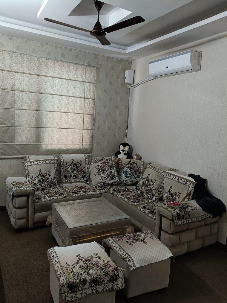 Living Room, guru-nanak-enclave 3 Bedroom 1100 Sq.Ft. Builder Floor In Dhakoli Village Zirakpur 8392581