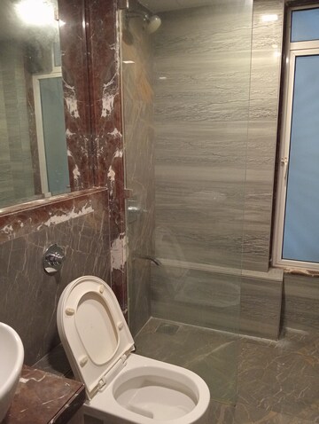 Bathroom in 3 BHK Apartment at Mahavir Apartment Santacruz West, Santacruz West – for Rent