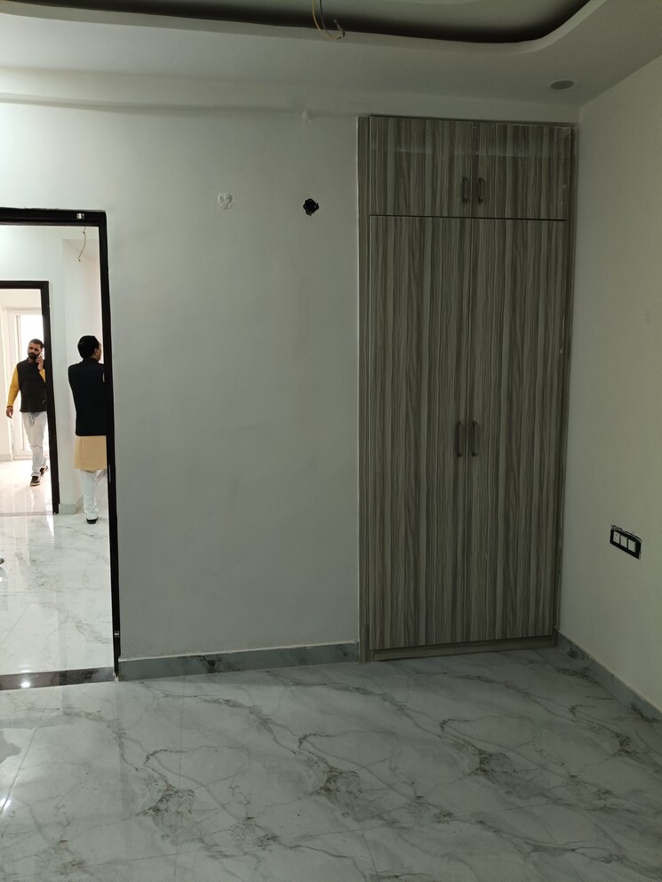 Room, dhakoli village 3 Bedroom 1400 Sq.Ft. Builder Floor In Dhakoli Village Zirakpur 8392629