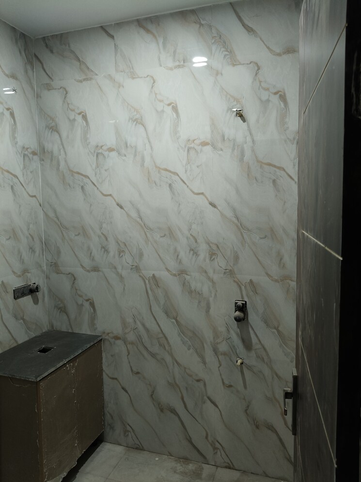 Bathroom, dhakoli village 3 Bedroom 1400 Sq.Ft. Builder Floor In Dhakoli Village Zirakpur 8392629