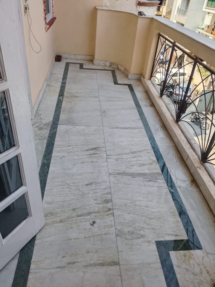 Balcony, saket 2 Bedroom 1000 Sq.Ft. Builder Floor In Saket Delhi 8392634