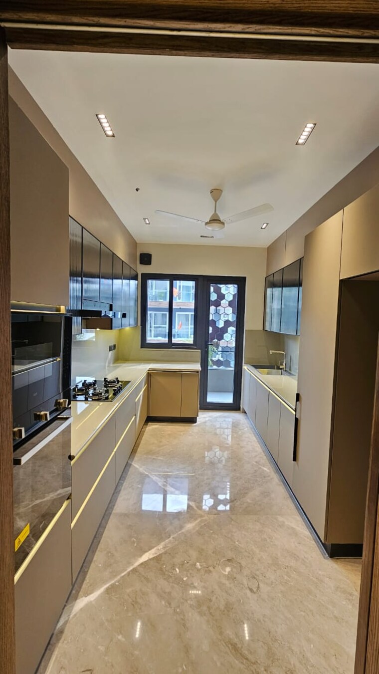 Kitchen, kohli-one-malibu-town 4 Bedroom 3500 Sq.Ft. Builder Floor In Sector 47 Gurgaon 8392640