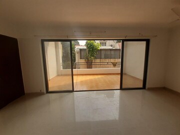 Room in 3 BHK Apartment at Aashiyana Park, Aundh – for Rent