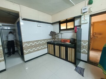 Kitchen in 1 BHK Apartment at Silver Castle Andheri East, Andheri East – for Rent