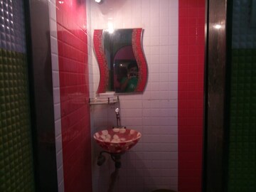Bathroom in 1 BHK Apartment at Silver Castle Andheri East, Andheri East – for Rent
