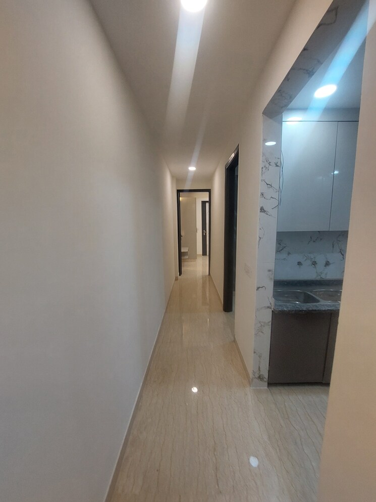 Nearby, rana pratap bagh 3 Bedroom 135 Sq.Yd. Builder Floor In Rana Pratap Bagh Delhi 8392703