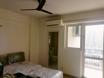 Room in 3 BHK Apartment at Godrej Aria, Sector 79 – for Rent