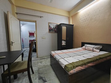 Bedroom in 4 BHK Builder Floor at Ardee City, Sector 52 – for Rent