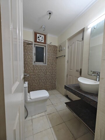 Attached Bathroom in 4 BHK Builder Floor at Sector 57 – for Rent