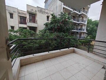 Balcony in 4 BHK Builder Floor at Sector 57 – for Rent