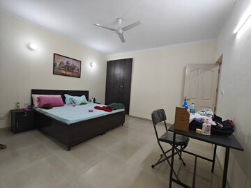 Master Bedroom in 4 BHK Builder Floor at Sector 57 – for Rent