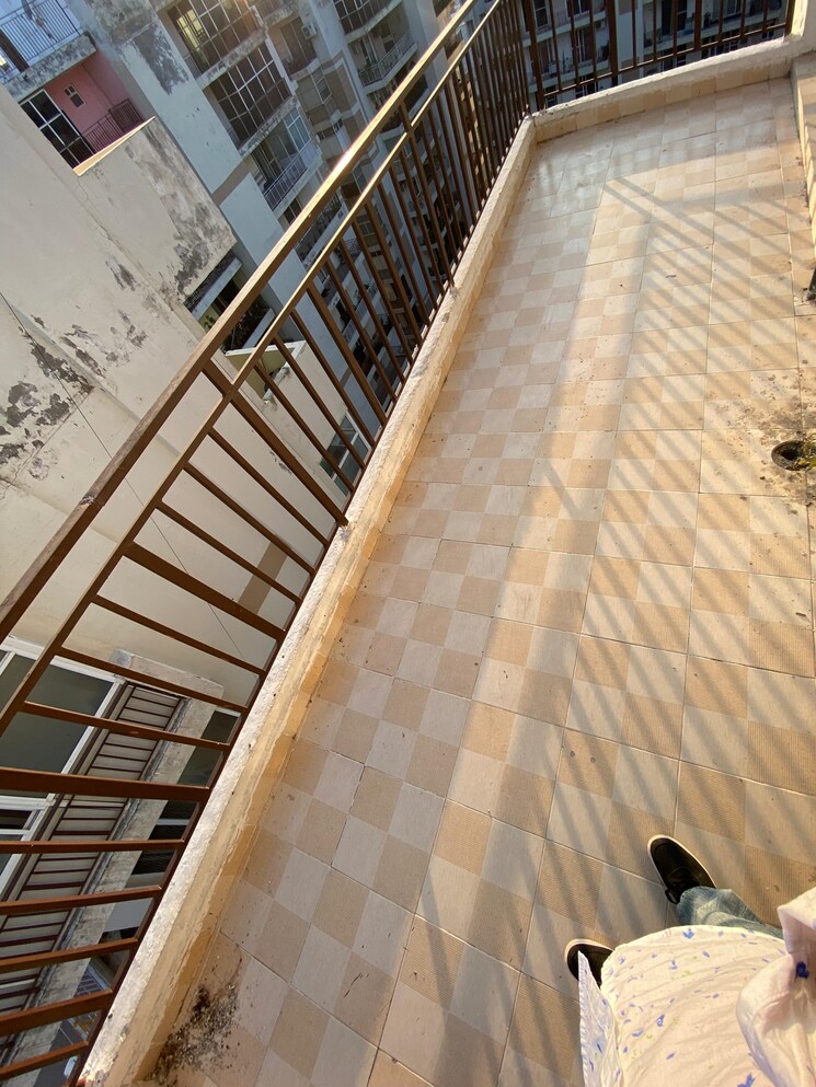 Balcony, green-valley-heights 3 Bedroom 1960 Sq.Ft. Apartment In Dhakoli Village Zirakpur 8392804