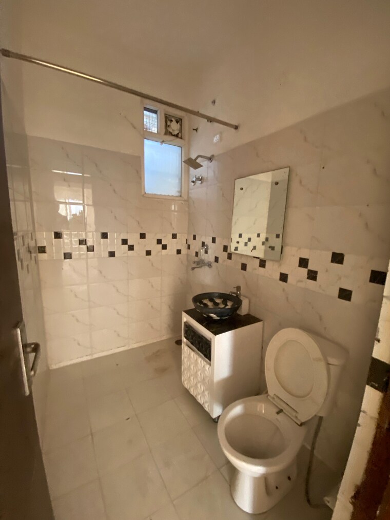 Bathroom, green-valley-heights 3 Bedroom 1960 Sq.Ft. Apartment In Dhakoli Zirakpur 8392804