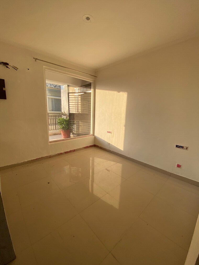 Room, green-valley-heights 3 Bedroom 1960 Sq.Ft. Apartment In Dhakoli Zirakpur 8392804